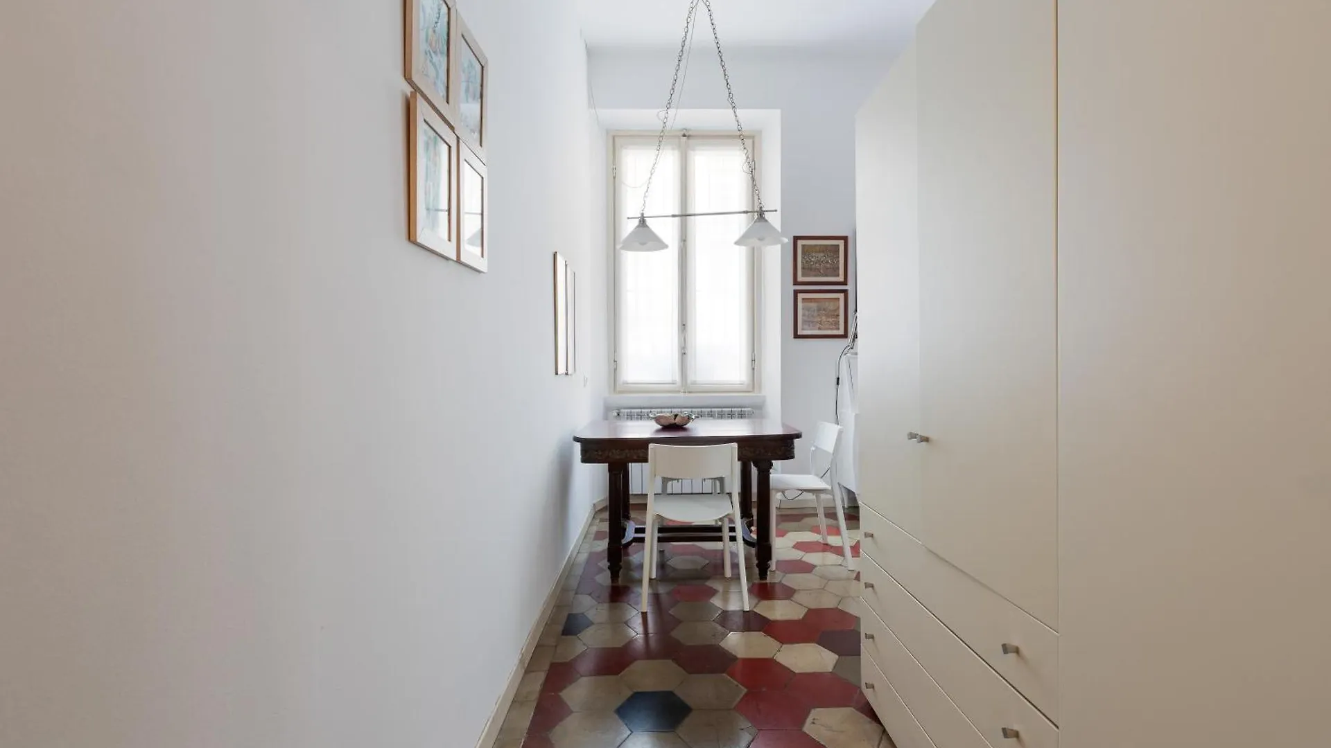 Brenta M3 - Floral Studio Apartment Milan
