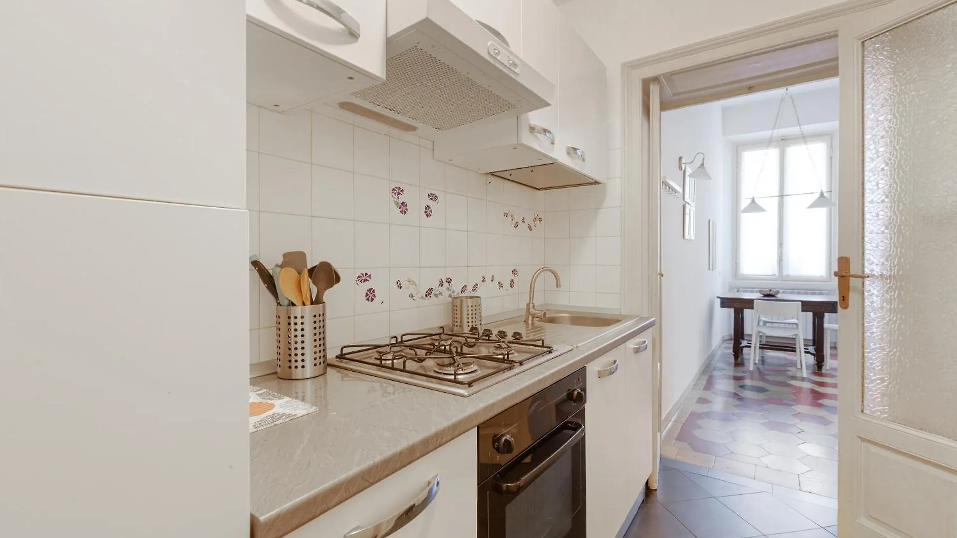 Brenta M3 - Floral Studio Apartment Milan