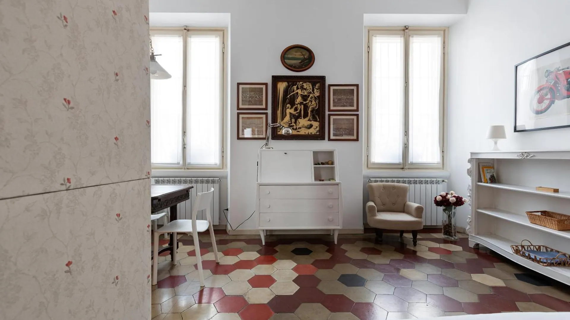 Brenta M3 - Floral Studio Apartment Milan Italy